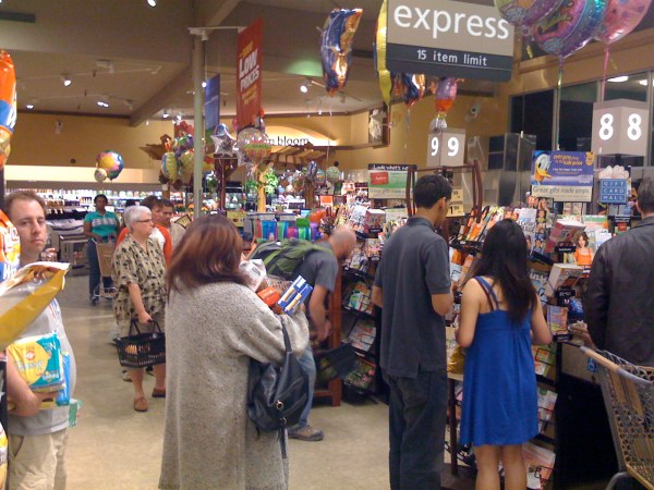 safeway line left